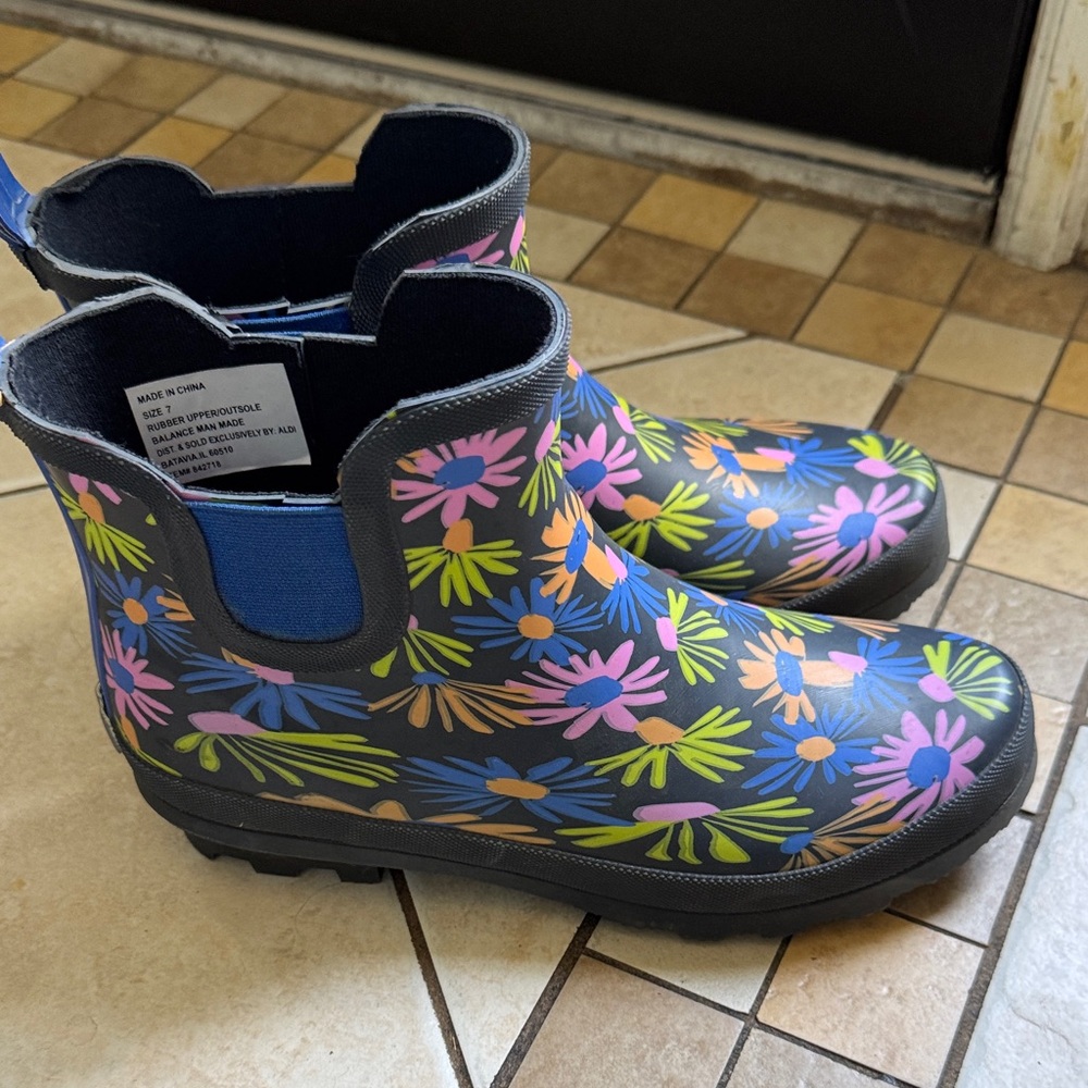 Women’s Floral Rain Boots - Navy with Pink & Green Flowers